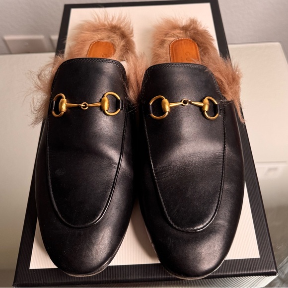 Gucci loafers with fur - Picture 2 of 6